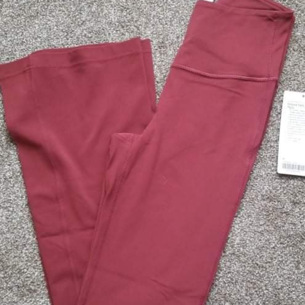 Lululemon Savannah groove flare pant size 4